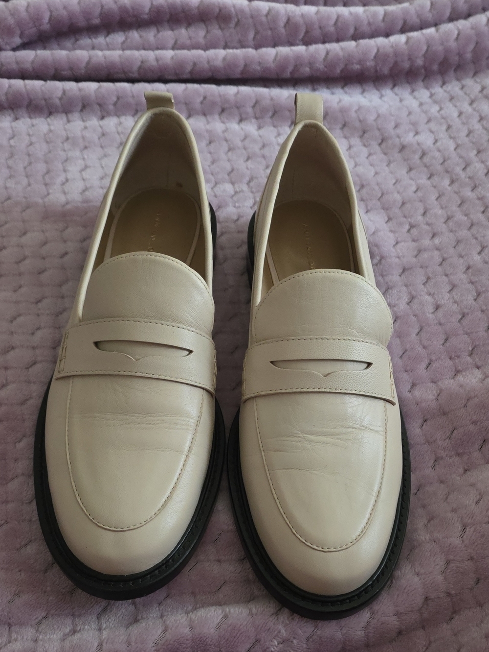 Ann Taylor Cream Leather Penny Loafers with Black Soles